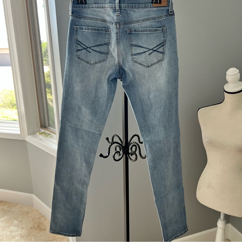 Aeropostale distressed, skinny jeans - Picture 4 of 10
